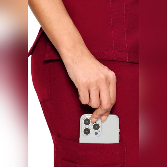 New with Tags Burgundy Women’s Scrub Set – Size XXL - Picture 5 of 6